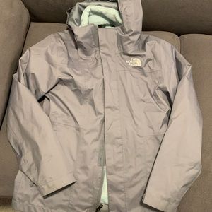 North Face 3 in 1 jacket….pristine condition for a used jacket